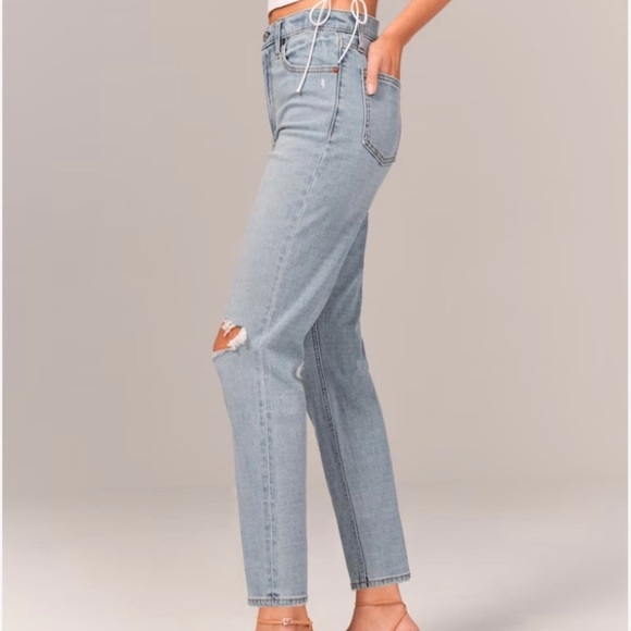 Abercrombie & Fitch High Rise Mom Jean - Light Destroy - Picture 2 of 11